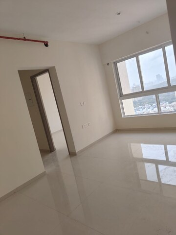 Room in 2 BHK Apartment at Wadhwa TW Gardens, Kandivali East – for Rent