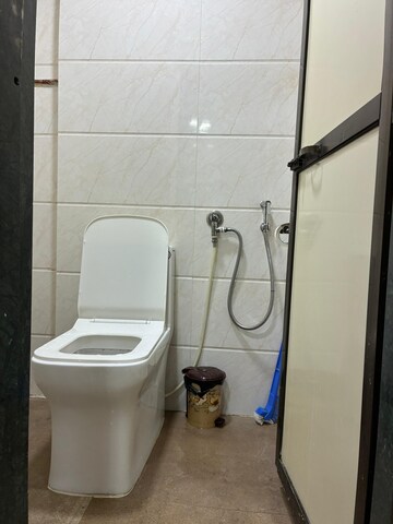 Bathroom in 1 BHK Villa at Kurla West – for Rent