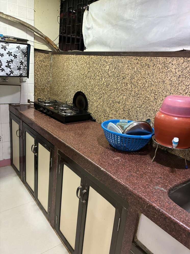 Kitchen, kurla west 1 Bedroom 350 Sq.Ft. Villa In Kurla West Mumbai 9619381
