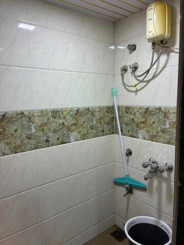 Bathroom in 1 BHK Villa at Kurla West – for Rent