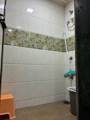 Bathroom in 1 BHK Villa at Kurla West – for Rent