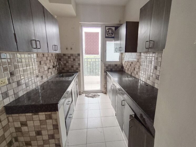 Kitchen, mapsko-paradise 3 Bedroom 1340 Sq.Ft. Apartment In Sector 83 Gurgaon 9619393