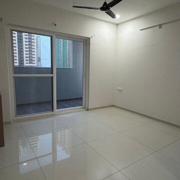 Room in 3 BHK Apartment at Rajapushpa Provincia, Narsingi – for Rent