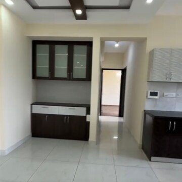 Room in 2 BHK Apartment at Shriram Summitt, Gollahalli – for Rent