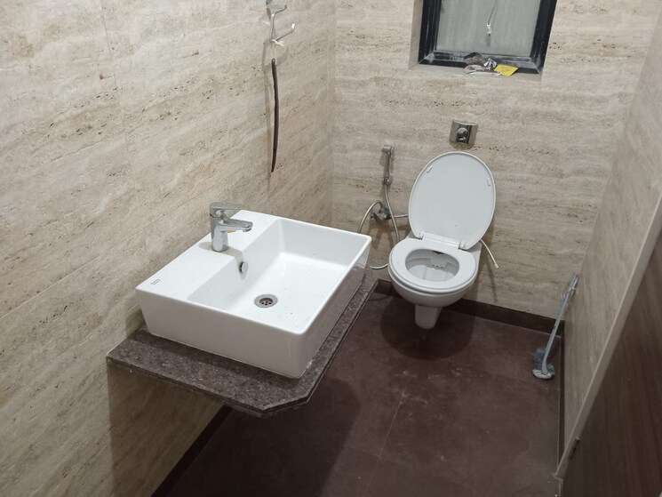 Bathroom, fortune-avirahi 3 Bedroom 1000 Sq.Ft. Apartment In Borivali West Mumbai 9619510