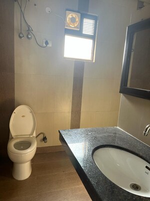 Bathroom in 1 BHK Builder Floor at Lajpat Nagar ii – for Rent