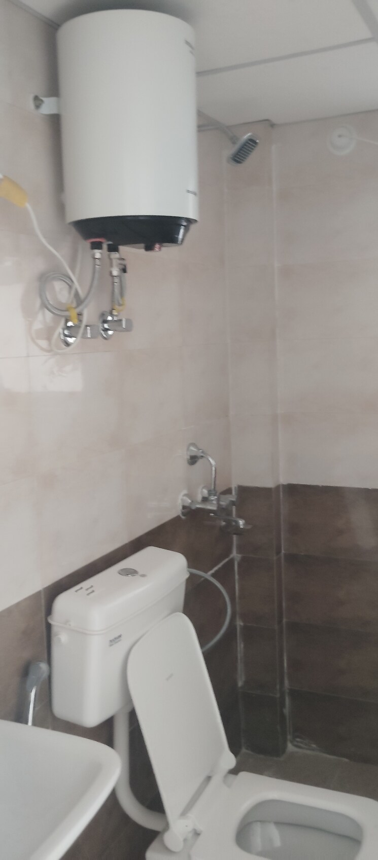 Bathroom, rof-alante 3 Bedroom 665 Sq.Ft. Apartment In Sector 108 Gurgaon 9619602