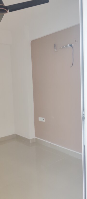 Room in 3 BHK Apartment at ROF Alante, Sector 108 – for Rent