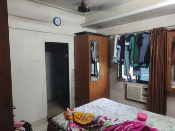 Bedroom in 2 BHK Apartment at Gokul Avenue Apartment, Kandivali East – for Sale