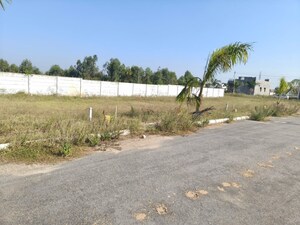  Plot For Sale in Mathigiri