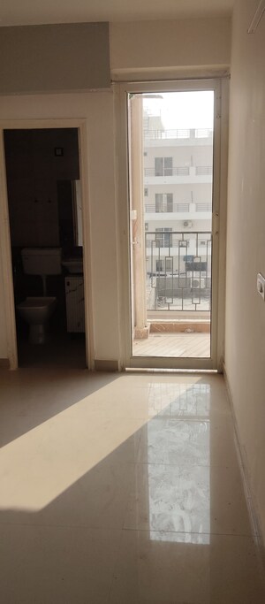 Room in 3 BHK Apartment at ROF Alante, Sector 108 – for Rent