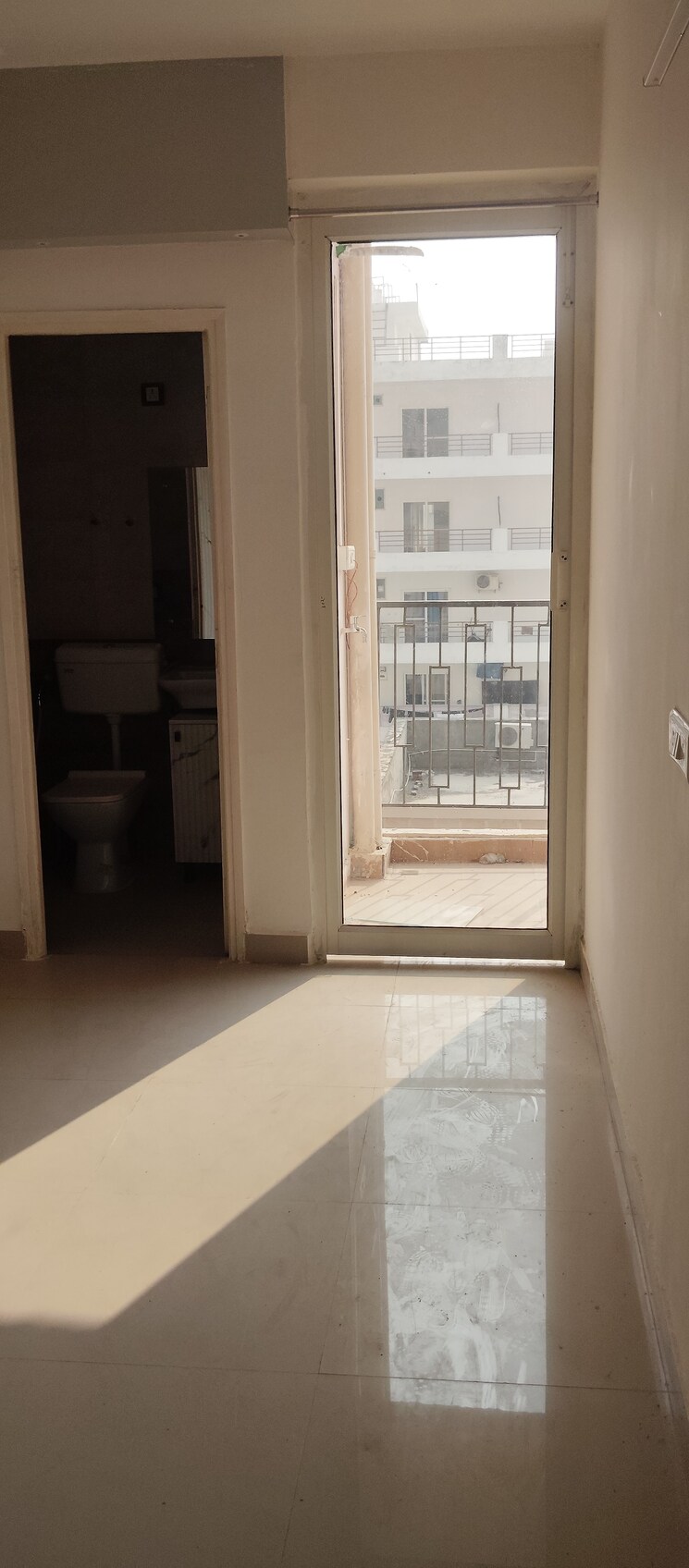 Room, rof-alante 3 Bedroom 665 Sq.Ft. Apartment In Sector 108 Gurgaon 9619669