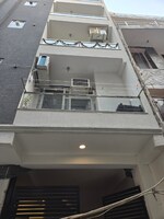 1 BHK 100 Sq.Ft. Builder Floor in Chattarpur