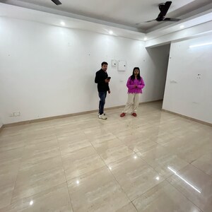 Room in 3 BHK Apartment at Unnati Fortune The Aranya, Sector 119 – for Rent