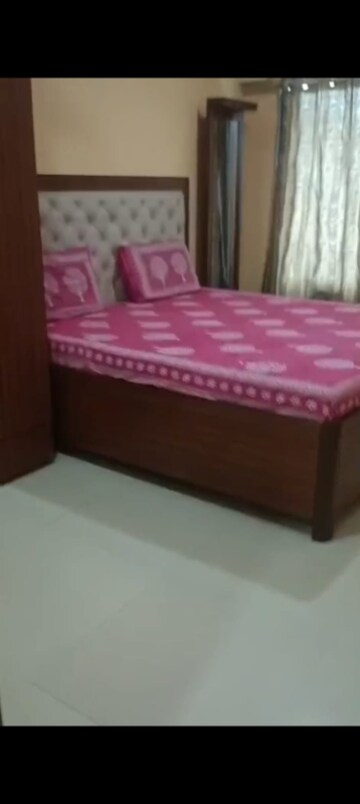 1 BHK Apartment For Rent in Santacruz East