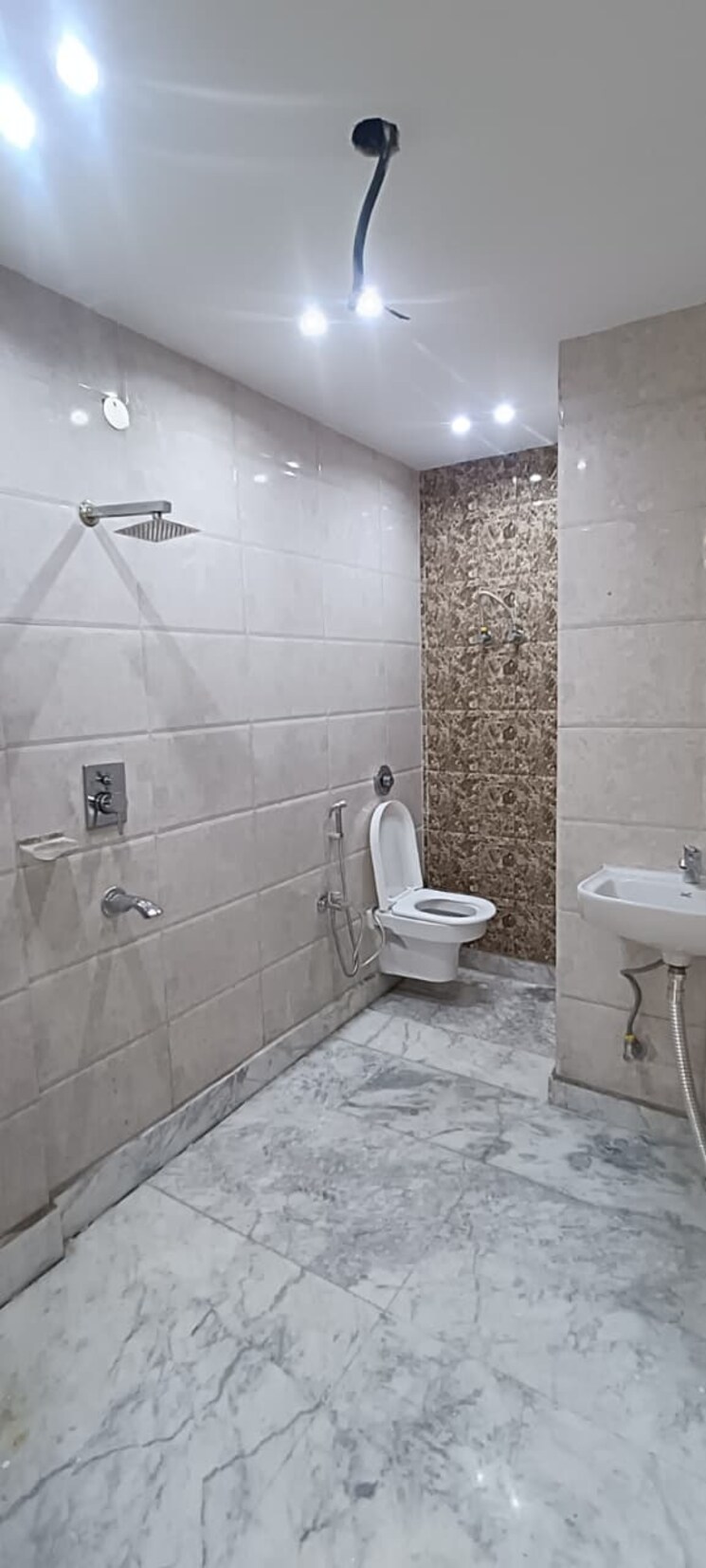 Bathroom, rps-palms 3 Bedroom 128 Sq.Yd. Builder Floor In Sector 88 Faridabad 9619975