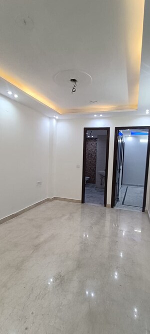 Room in 3 BHK Builder Floor at Rps Palms, Sector 88 – for Sale