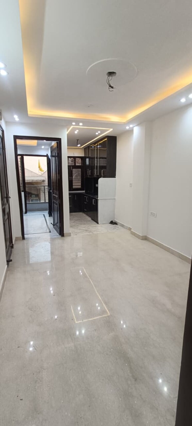 Room, rps-palms 3 Bedroom 128 Sq.Yd. Builder Floor In Sector 88 Faridabad 9619975