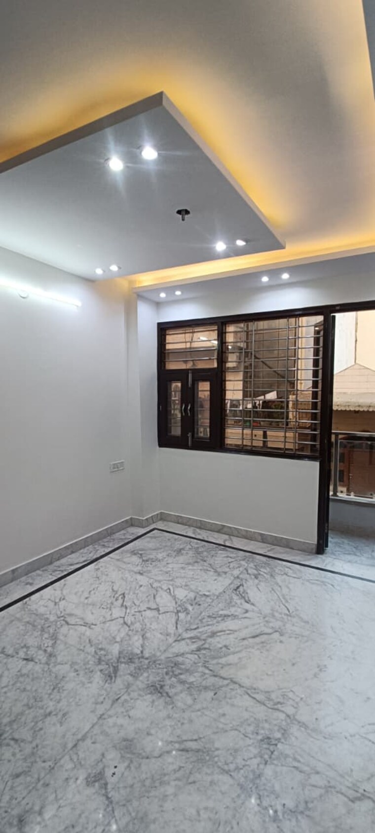 Room, rps-palms 3 Bedroom 128 Sq.Yd. Builder Floor In Sector 88 Faridabad 9619975