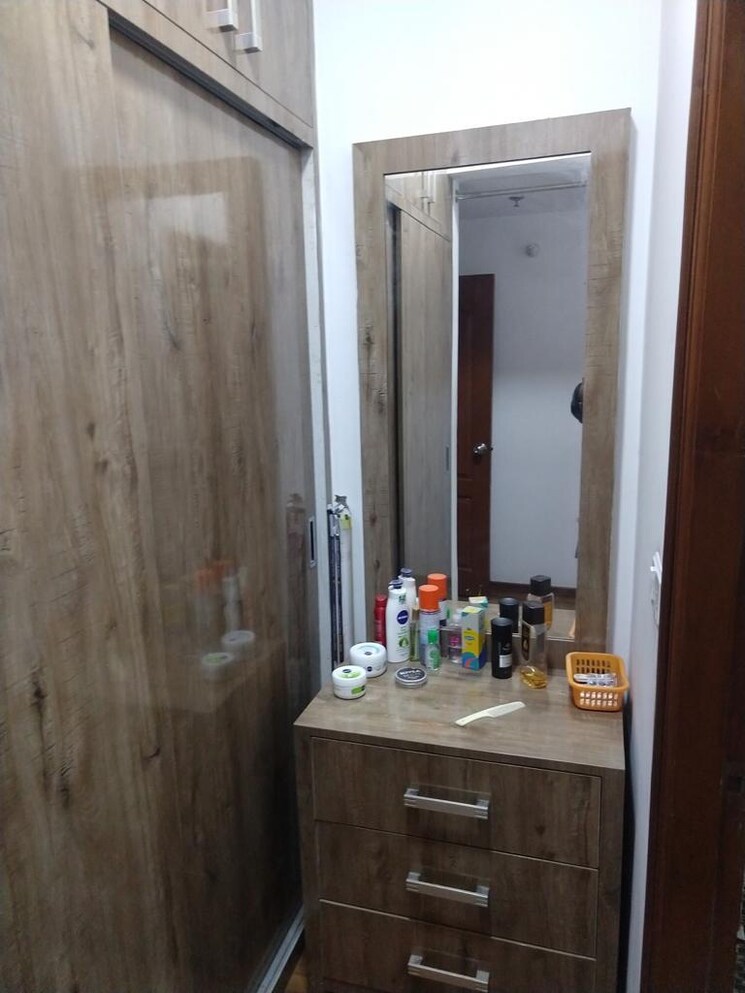 Bathroom, ats-dolce 3 Bedroom 1800 Sq.Ft. Apartment In Zeta I Greater Noida Greater Noida 9620065