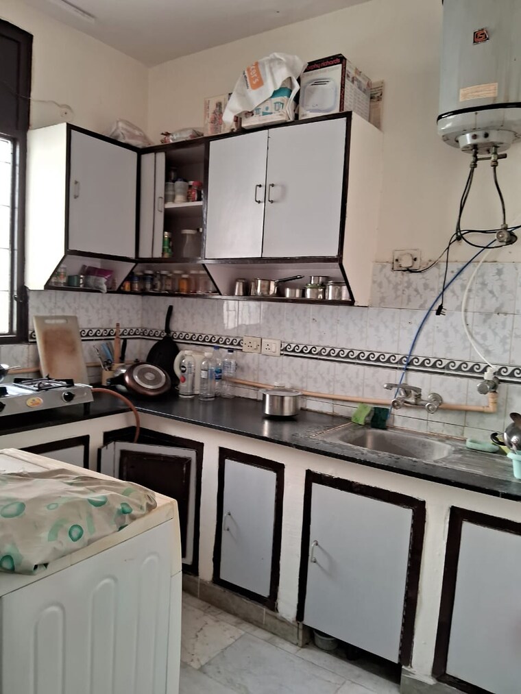 Kitchen, boutique-residential-apartments-e-335 2 Bedroom 1100 Sq.Ft. Builder Floor In East Of Kailash Delhi 9620043