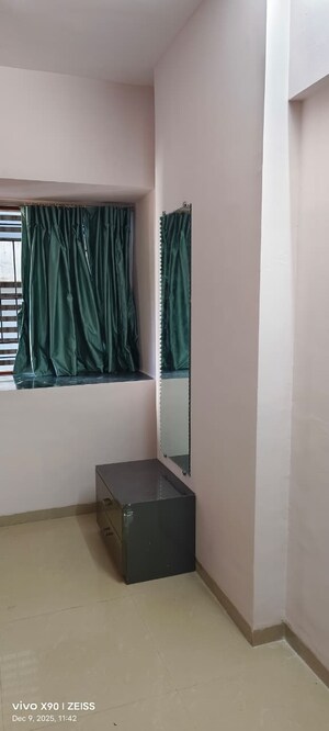Room in 2 BHK Apartment at Shree Datta Apartments, Parel – for Rent