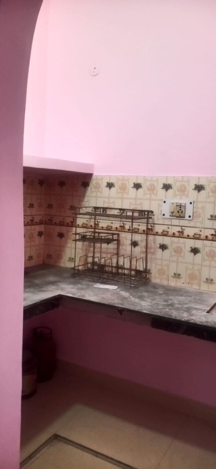 Kitchen, nirman vihar 1 Bedroom 400 Sq.Ft. Builder Floor In Nirman Vihar Delhi 9620179