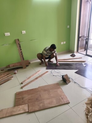 Room in 2 BHK Apartment at Godrej Seven, Joka – for Rent