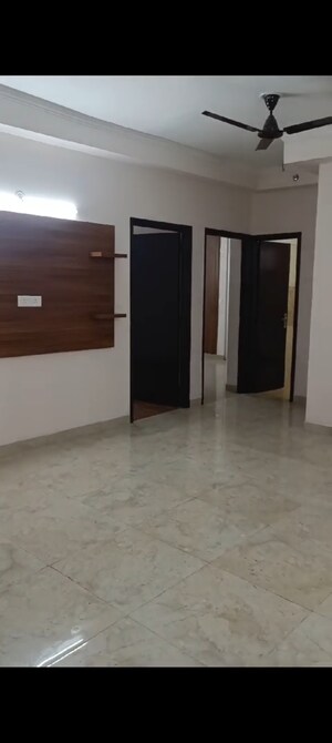 3 BHK Apartment For Rent in Amrapali Kingswood, Sector 4 Greater Noida