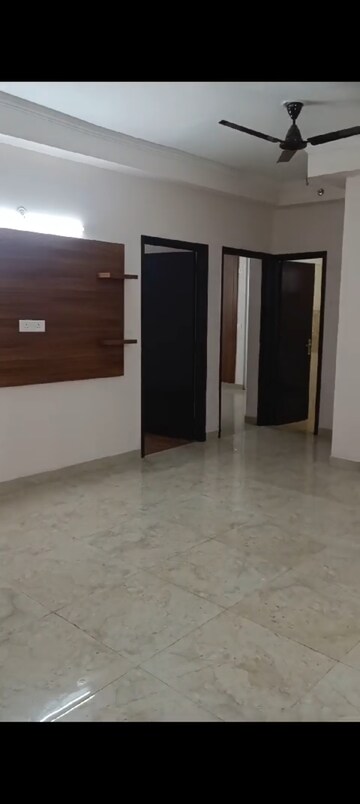 3 BHK Apartment For Rent in Amrapali Kingswood, Sector 4 Greater Noida