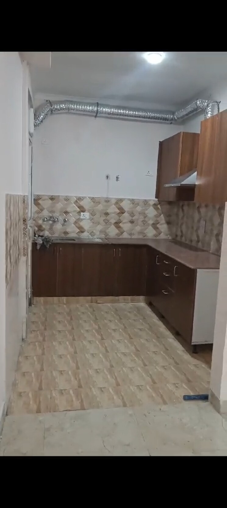 Kitchen, amrapali-kingswood 3 Bedroom 1425 Sq.Ft. Apartment In Sector 4 Greater Noida Greater Noida 9620291