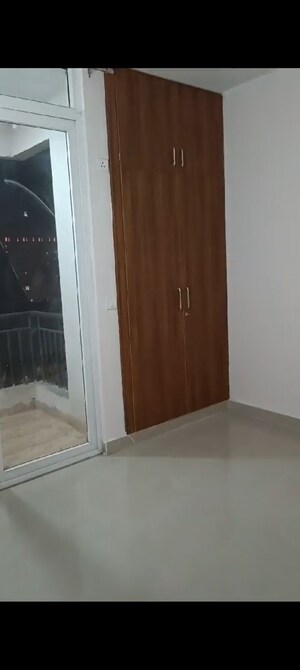  3 BHK Apartment at Amrapali Kingswood, Sector 4 Greater Noida – for Rent