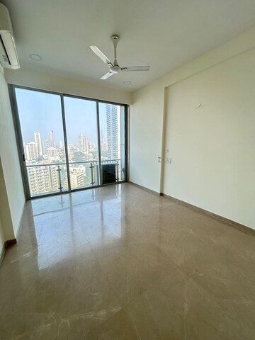 Room in 3 BHK Apartment at Lodha The Park, Worli – for Sale