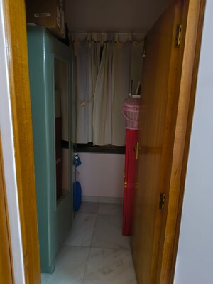 Bathroom in 1 BHK Apartment at MIG Colony, Worli – for Rent