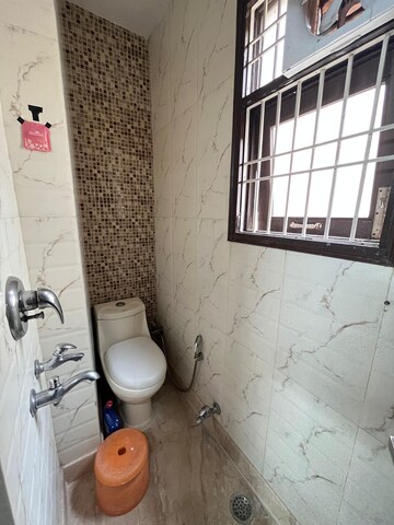 Bathroom in 2 BHK Builder Floor at K Block Central Square Awasiya Vikas Samiti, Kalkaji – for Rent