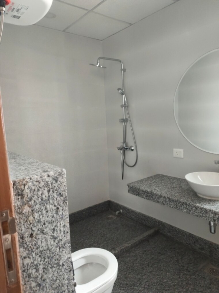 Bathroom, aba-ivy-county 3 Bedroom 2124 Sq.Ft. Apartment In Sector 75 Noida 9620382