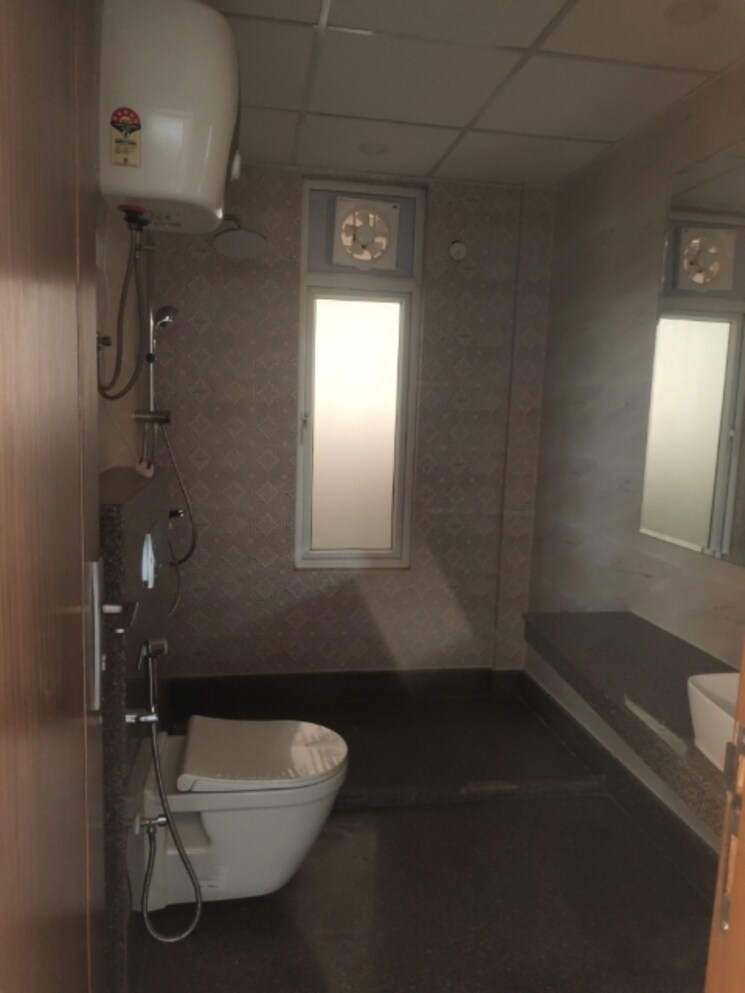 Bathroom, aba-ivy-county 3 Bedroom 2124 Sq.Ft. Apartment In Sector 75 Noida 9620382