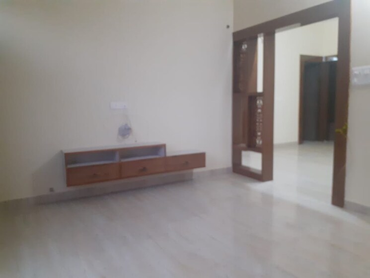 Room, aerocity 2 Bedroom 2000 Sq.Ft. Independent House In Aerocity Mohali 9620445