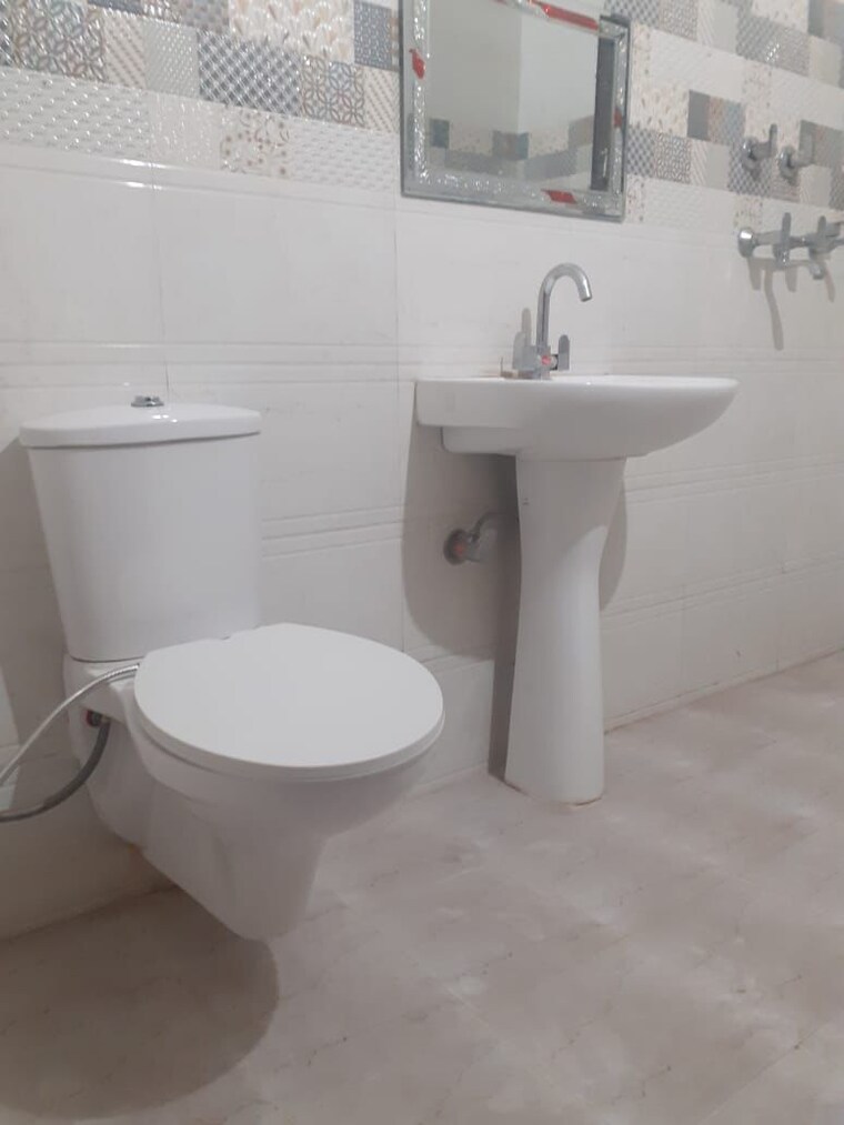 Bathroom, aerocity 2 Bedroom 2000 Sq.Ft. Independent House In Aerocity Mohali 9620445