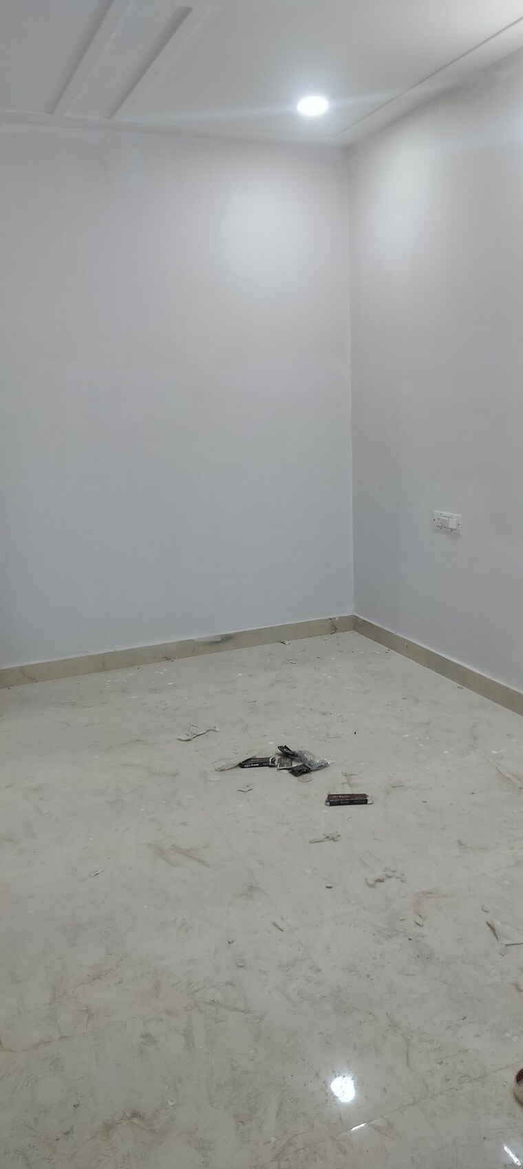 Room, janakpuri 2 Bedroom 1000 Sq.Ft. Apartment In Janakpuri Delhi 9620485