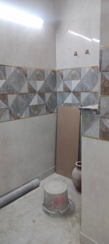 Bathroom in 2 BHK Apartment at Janakpuri – for Rent