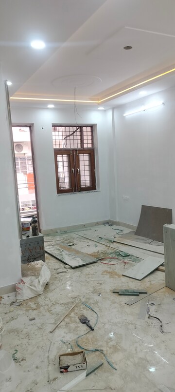 2 BHK Apartment For Rent in Janakpuri
