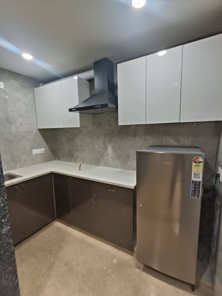 Kitchen, saket 1 RK 300 Sq.Ft. Apartment In Saket Delhi 9620498