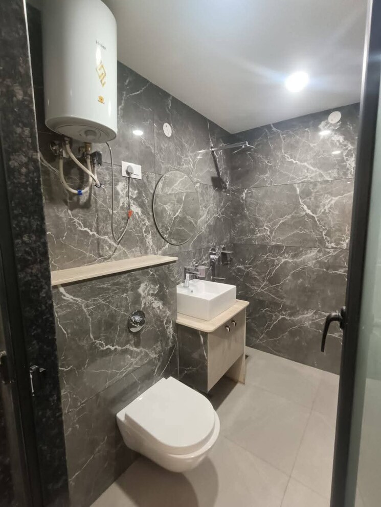Bathroom, saket 1 RK 300 Sq.Ft. Apartment In Saket Delhi 9620498