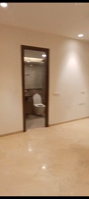 Room in 3 BHK Apartment at Hiranandani Estate – for Sale