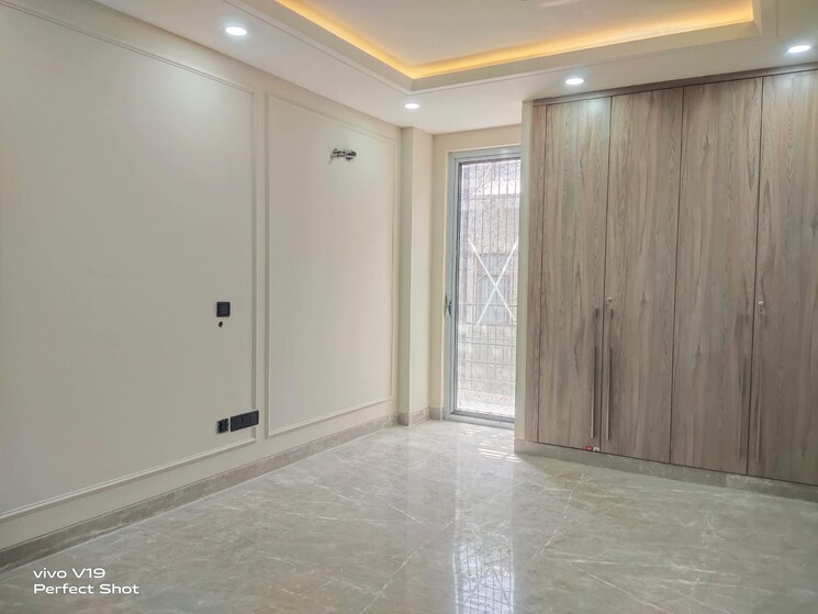 Room, boutique-residential-apartments-e-335 3 Bedroom 1125 Sq.Ft. Builder Floor In East Of Kailash Delhi 9620659