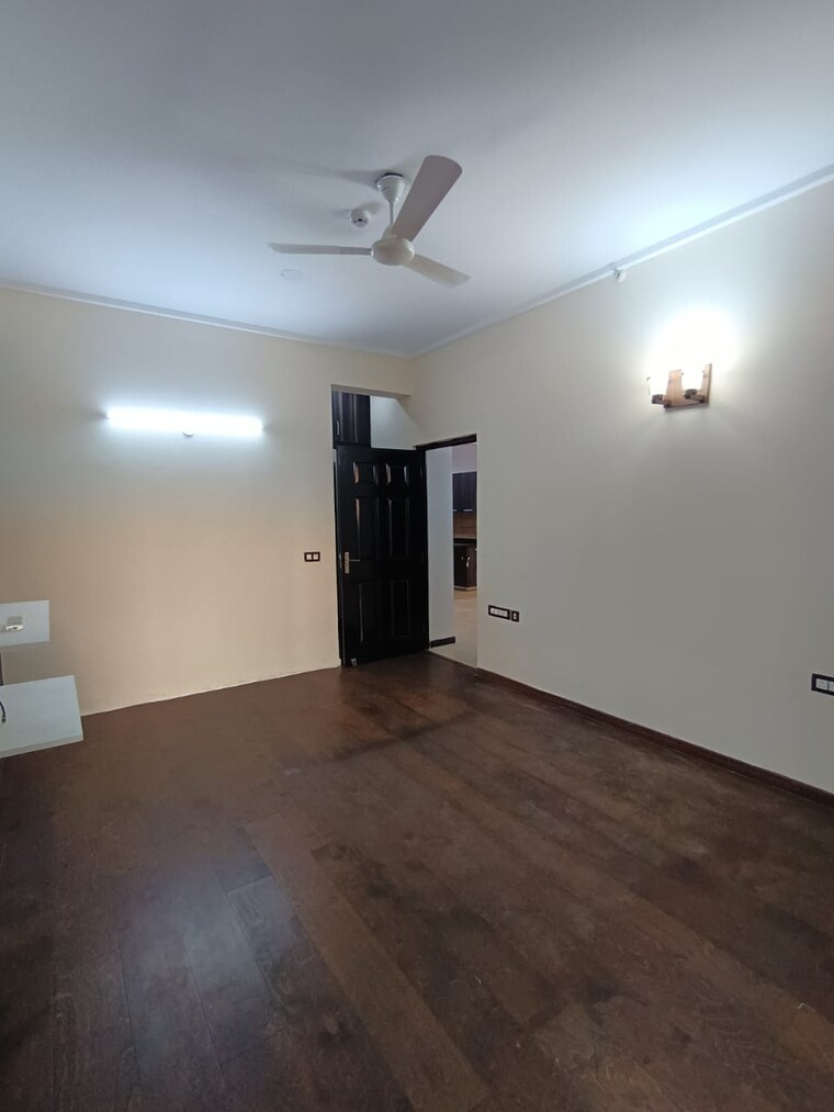 Room, dasnac-the-jewel 3 Bedroom 1660 Sq.Ft. Apartment In Sector 75 Noida 9620669