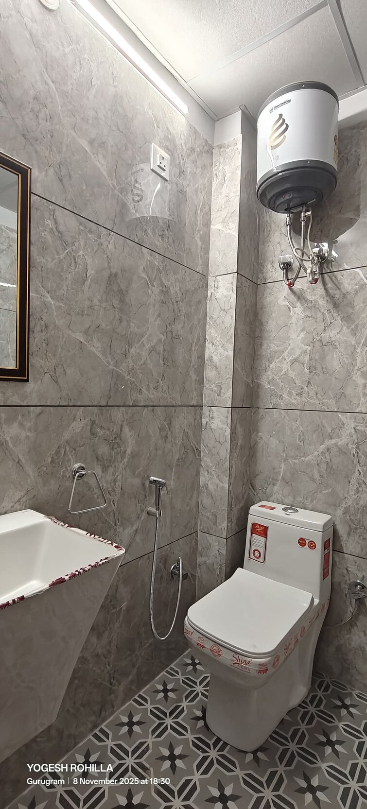 Bathroom, saket 1 Bedroom 300 Sq.Ft. Apartment In Saket Delhi 9620701