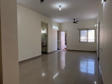 Room in 3 BHK Apartment at SSD Pranav, Singasandra – for Rent