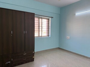 Room in 3 BHK Apartment at SSD Pranav, Singasandra – for Rent